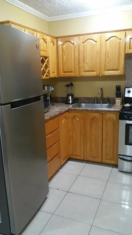 Apartamento The Oasis At Oakland Kingston